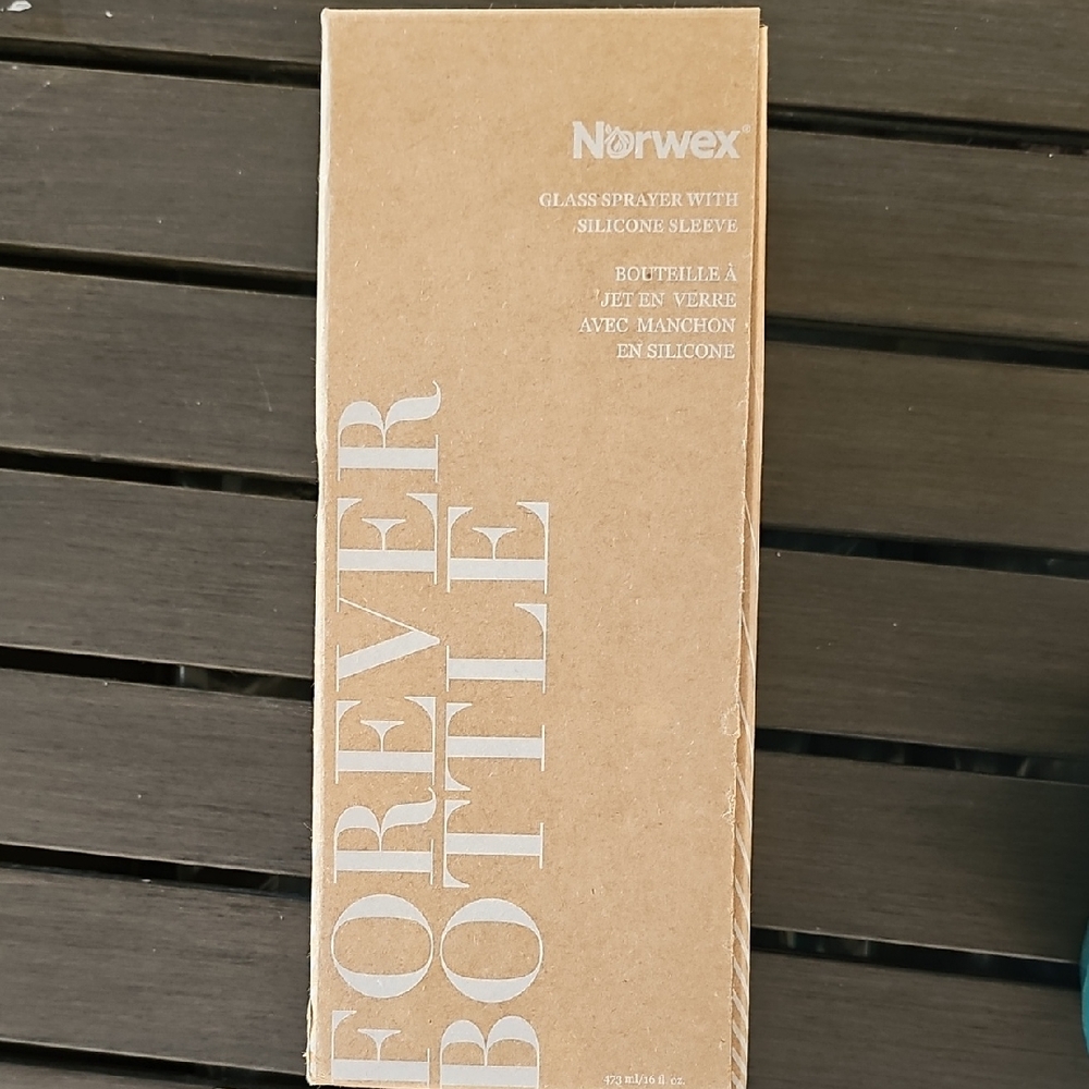 Norwex Eco-Friendly Glass Spray Bottle